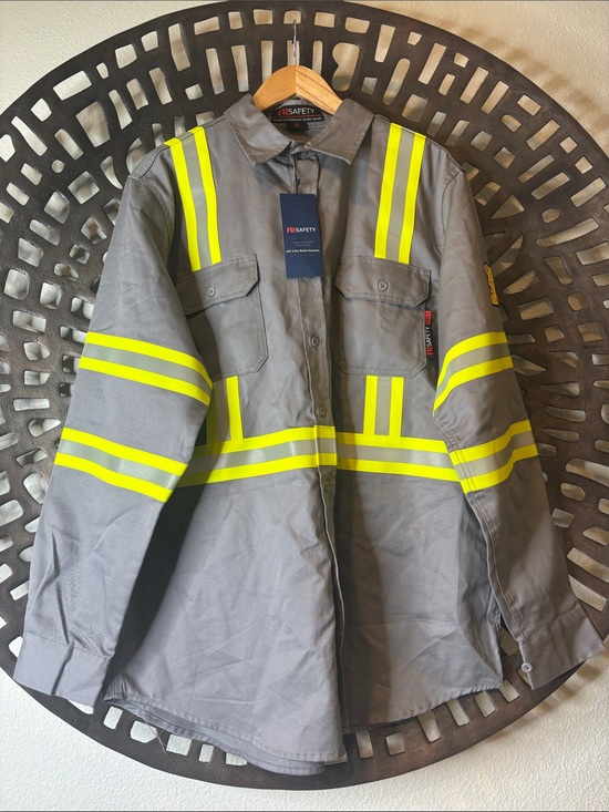 FR Safety Other - 🩶FR Safety Cat 2 Work Jacket Men’s XL Gray Reflective Safety Utility Coat NWT🩶